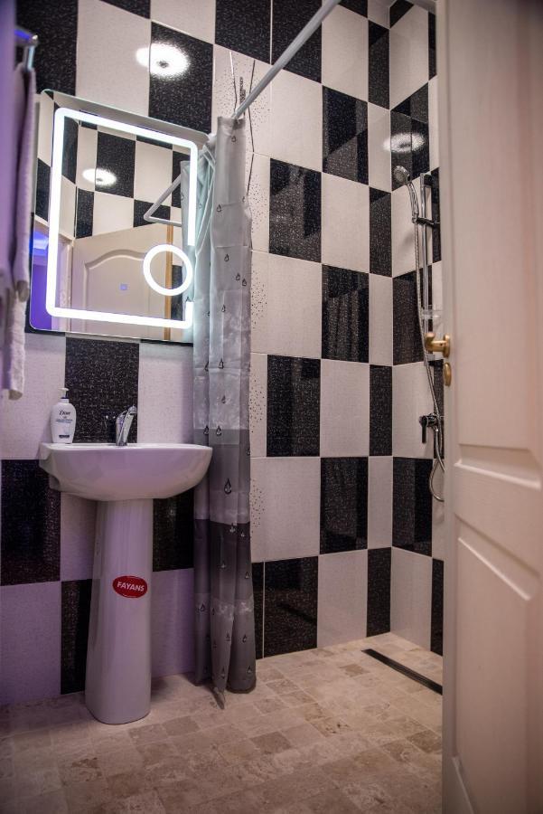 Hotel Casa Robi Pestisani Zewnętrze zdjęcie